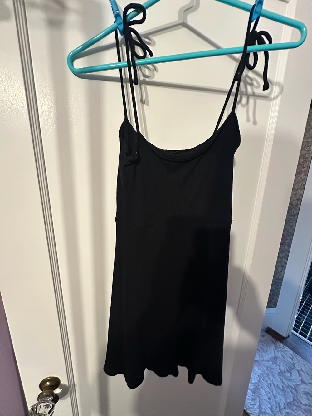 Forever 21 Black Spaghetti Strap Slip Dress